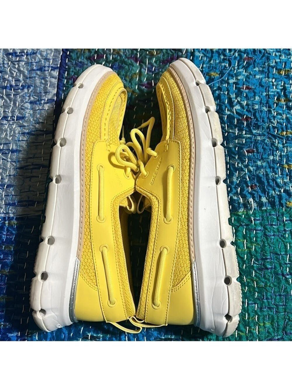 COLE HAAN ZEROGRAND yellow Regatta boat shoes. 9.5B. - Picture 6 of 9